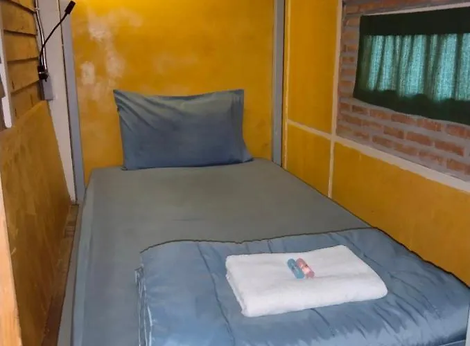 Hostel Time Sabai 32 *